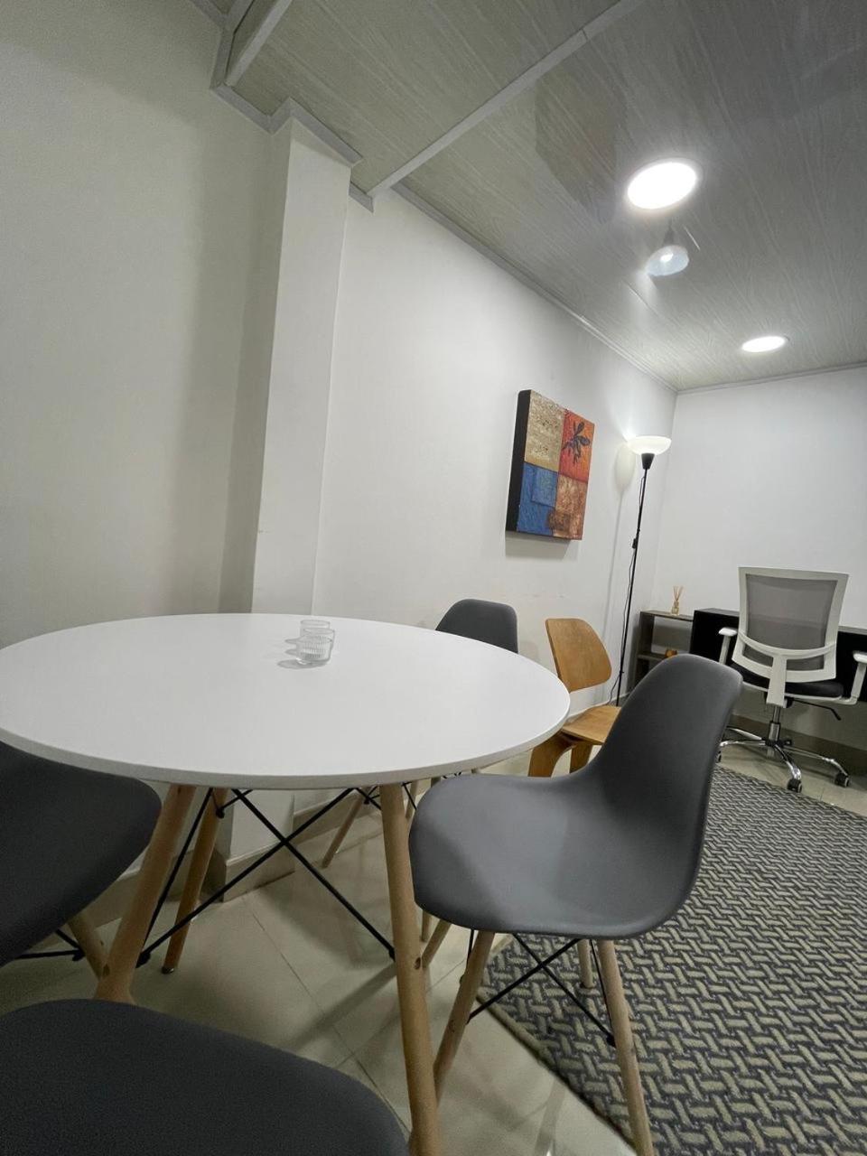 Aparta Estudio Amoblado Cerca Al Aeropuerto Appartement *
